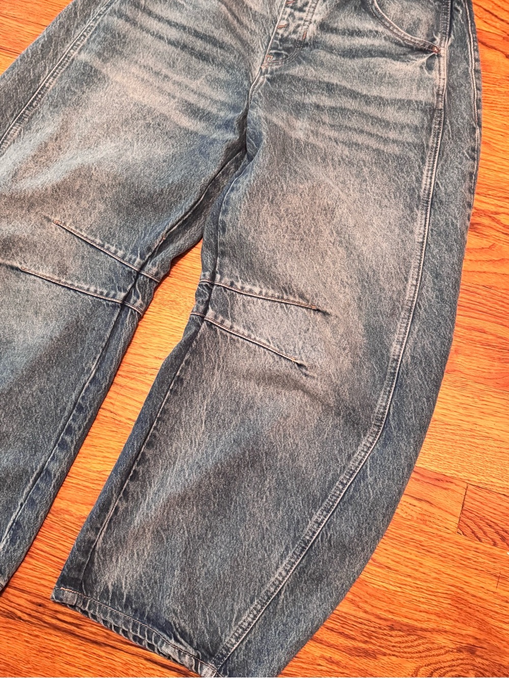 Free People We The Free Relaxed barrel jeans. - Picture 2 of 6